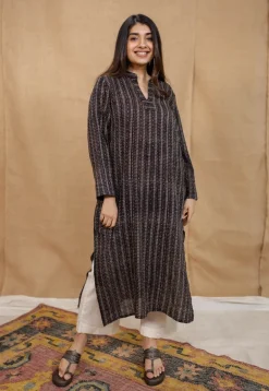Aamani Black Ajrakh Crush Cotton Straight Kurta