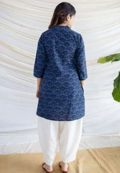 Aamiya Indigo Ajrakh Cotton Straight Kurta