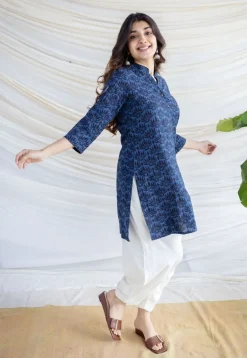 Aamiya Indigo Ajrakh Cotton Straight Kurta