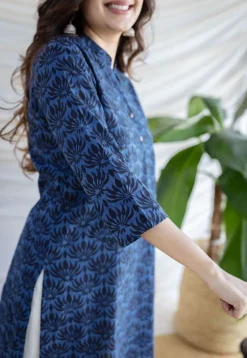 Aamiya Indigo Ajrakh Cotton Straight Kurta