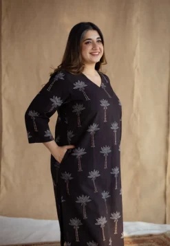 Aarushi Charcoal Ajrakh Cotton Straight Kurta