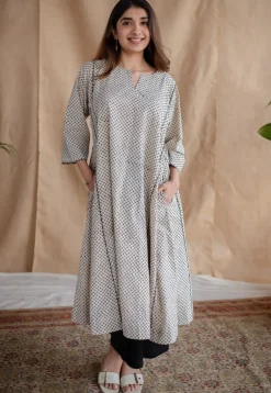 Aashi Fakira Mul Jhabba Kali Kurta
