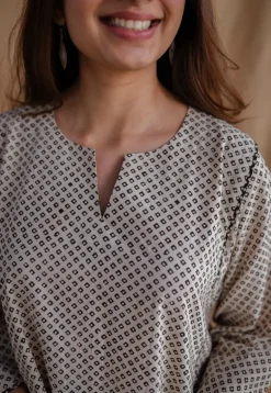 Aashi Fakira Mul Jhabba Kali Kurta