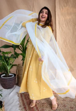 Affana Dabu Slub Cotton Kali Kurta