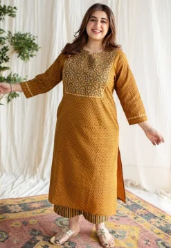 Akira Ajrakh Slub Cotton Hand Embroidered Kurta