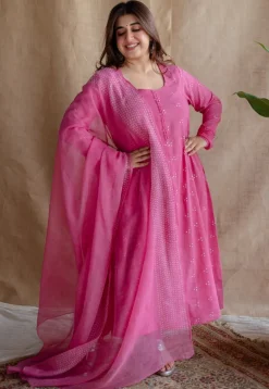 Akrita Dabu Slub Cotton Kali Kurta