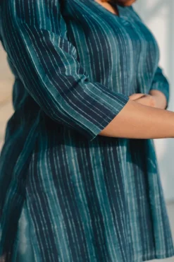 Alisha Indigo Dabu Straight Short top