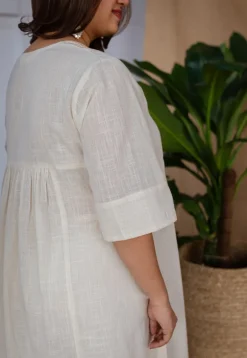 Ayira Slub Cotton Hand Embroidered Kurta