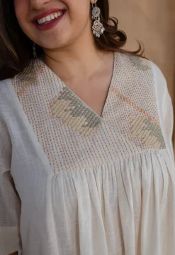 Ayira Slub Cotton Hand Embroidered Kurta