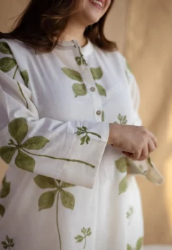 Azha Off White Dabu Slub Cotton Straight Kurta
