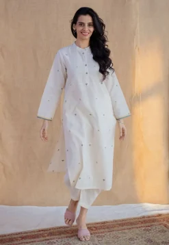 Azha Off White Jamdani Handwoven Cotton Straight Kurta