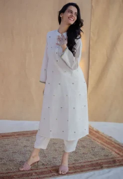 Azha Off White Jamdani Handwoven Cotton Straight Kurta