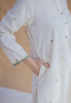 Azha Off White Jamdani Handwoven Cotton Straight Kurta