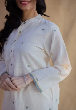Azha Off White Jamdani Handwoven Cotton Straight Kurta