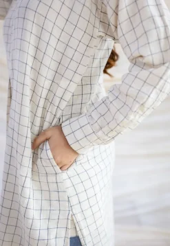 Baani Off White Loose Handwoven Kala Cotton Kurta