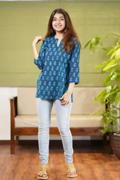 Cera Dabu Floral Cotton Short Top