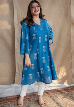 Eshma Dabu Slub Cotton Kali Kurta