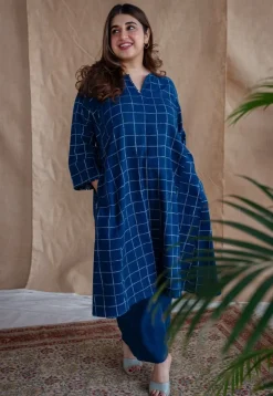 Falaq Indigo Jhabba Kali Dabu Slub Cotton Kurta