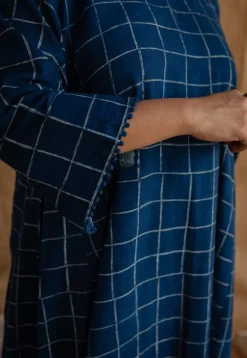 Falaq Indigo Jhabba Kali Dabu Slub Cotton Kurta