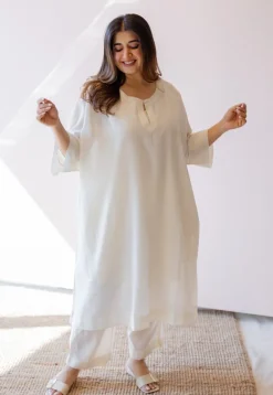 Geet Off White Solid Handloom Cotton Anti-Fit Kurta
