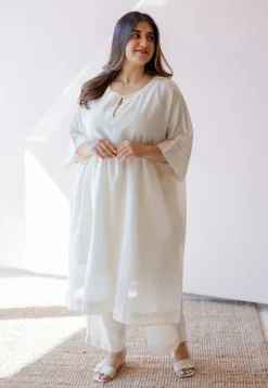 Geet Off White Solid Handloom Cotton Anti-Fit Kurta
