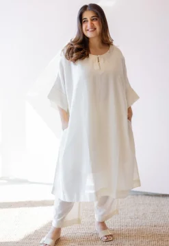 Geet Off White Solid Handloom Cotton Anti-Fit Kurta