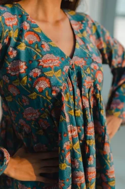 Hemanshi Sanganeri Cotton Short Top