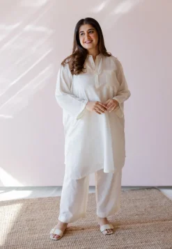 Hina Off White Solid Handloom Cotton Anti-Fit Kurta
