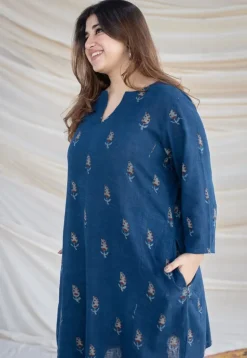 Hitanshi Slub Cotton Indigo Short Kurta
