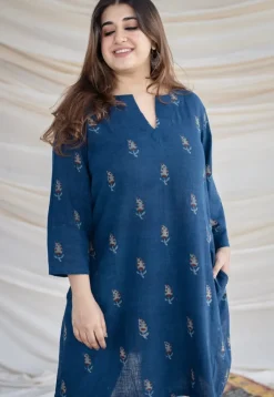 Hitanshi Slub Cotton Indigo Short Kurta