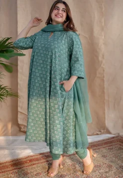 Iffah Dabu Slub Cotton Hand Embroidered Kali Kurta