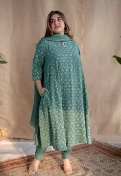 Iffah Dabu Slub Cotton Hand Embroidered Kali Kurta