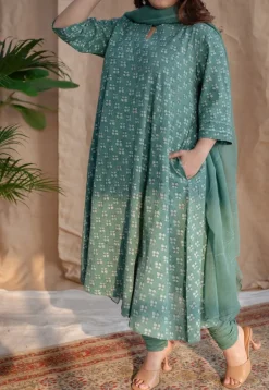 Iffah Dabu Slub Cotton Hand Embroidered Kali Kurta