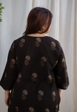 Izah Dabu Slub Cotton Top