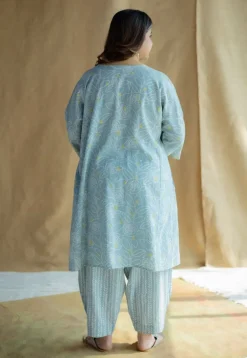 Jazmin Sky Blue Hand Block Print Slub Cotton Anti-Fit Kurta with Hand Embroidery