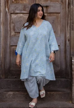 Jazmin Sky Blue Hand Block Print Slub Cotton Anti-Fit Kurta with Hand Embroidery
