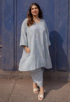 Jazmin Sky Blue Hand Block Print Slub Cotton Anti-Fit Kurta with Hand Embroidery