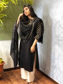 Kashvi Black Bandhej Kurta + Dupatta