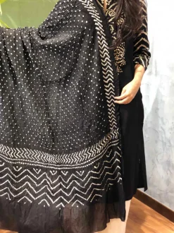 Kashvi Black Bandhej Kurta + Dupatta