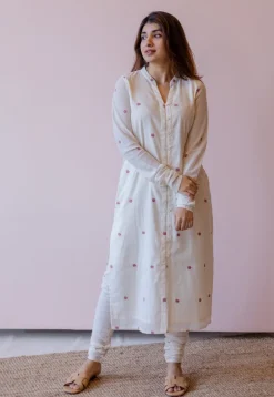 Mahi Off White Jamdani Handloom Cotton Straight Kurta