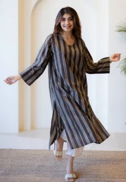 Meeta Charcoal Ajrakh Cotton Anti-Fit Kurta