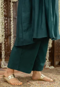 Mehar Emerald Green Chanderi Silk A Line Hand Embroidered Kurta Set (Set of 3)