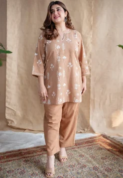 Mishel Dabu Slub Cotton Embroidered Top