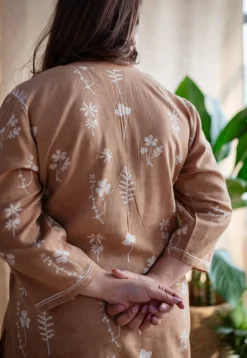 Mishel Dabu Slub Cotton Embroidered Top