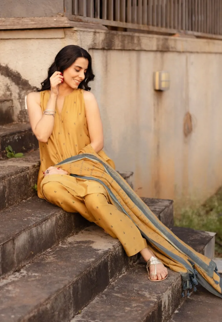 Mustard Floral Line Ajrakh Chanderi Silk Dupatta