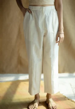 Myra Off White Solid Slub Cotton Straight Pant