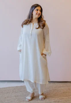 Naina Off White Jamdani Handloom Cotton Anti-Fit Kurta