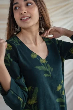 Neha Slub Cotton Kurta