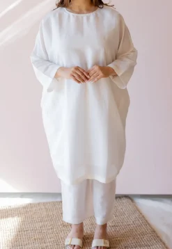Prerna White Solid Handloom Cotton Linen Anti-Fit Kurta
