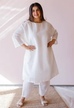 Prerna White Solid Handloom Cotton Linen Anti-Fit Kurta
